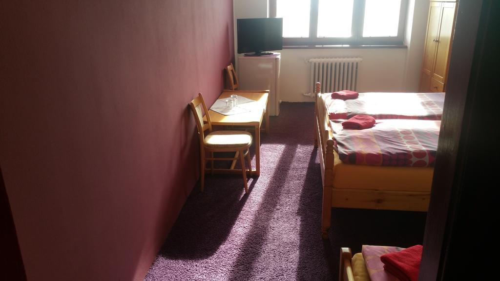 Hotel Koruna Rožnov pod Radhoštěm Habitación foto