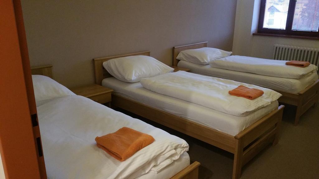 Hotel Koruna Rožnov pod Radhoštěm Habitación foto