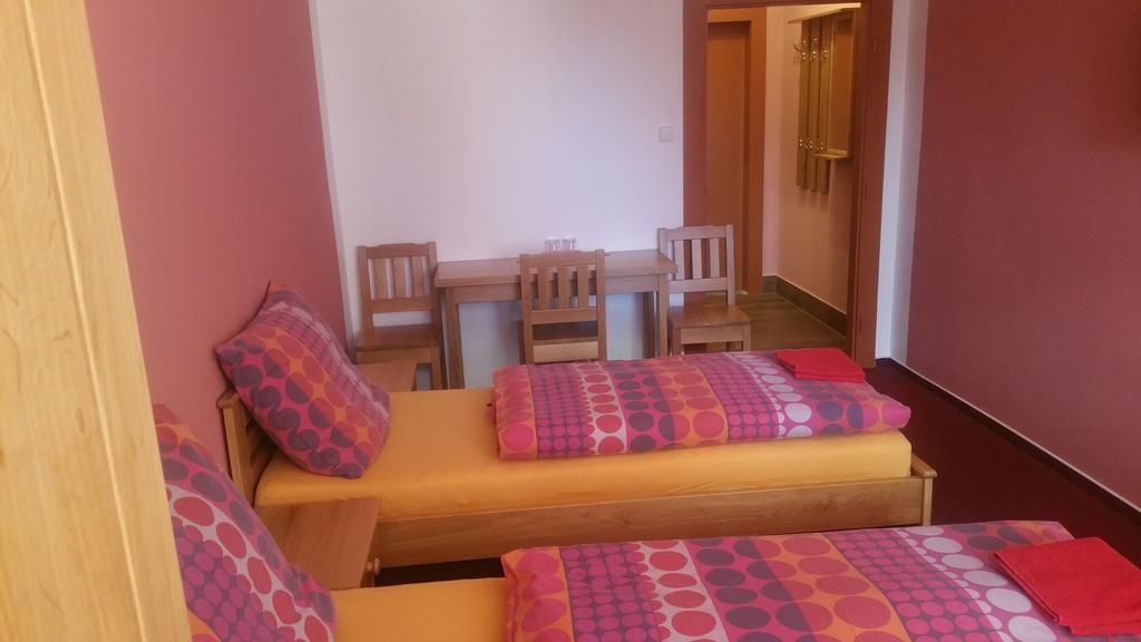 Hotel Koruna Rožnov pod Radhoštěm Habitación foto